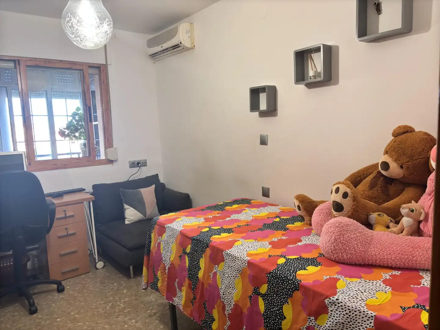 Dormitori de Pis en venda en Málaga amb Aire condicionat, Terrassa i Traster