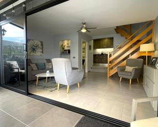 Sala d'estar de Dúplex en venda en Mogán amb Jardí privat i Terrassa
