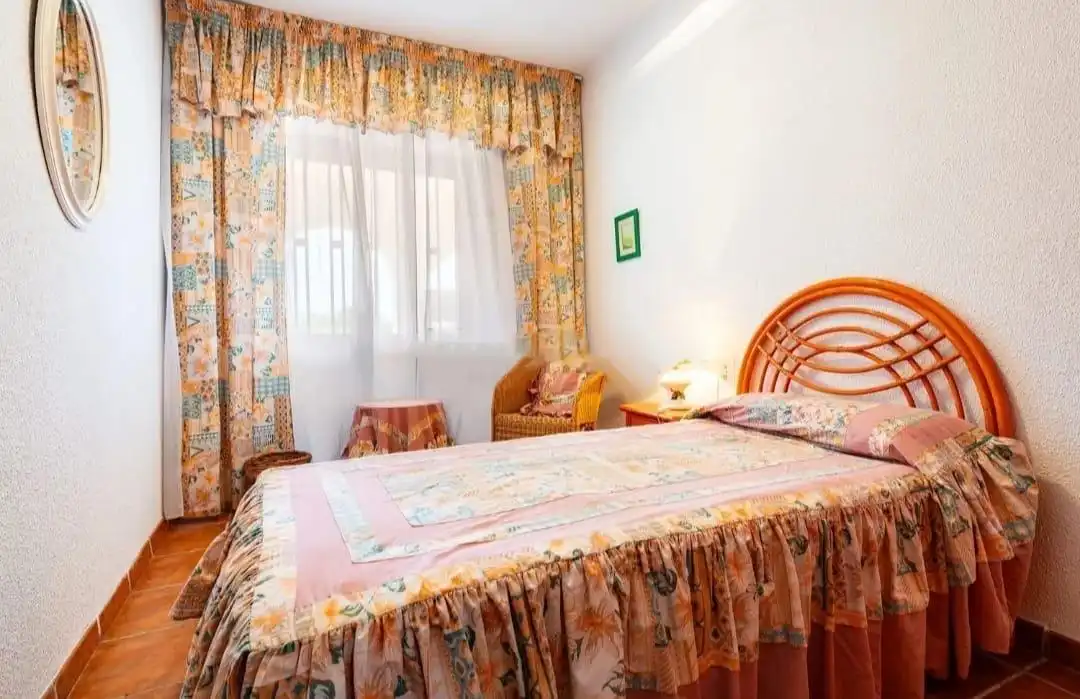 Habitación de Casa o chalet en venta en Castellón de la Plana / Castelló de la Plana con Jardín privado, Terraza y Piscina
