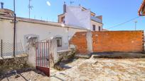 Vista exterior de Casa o xalet en venda en Alba de Tormes amb Calefacció, Terrassa i Balcó