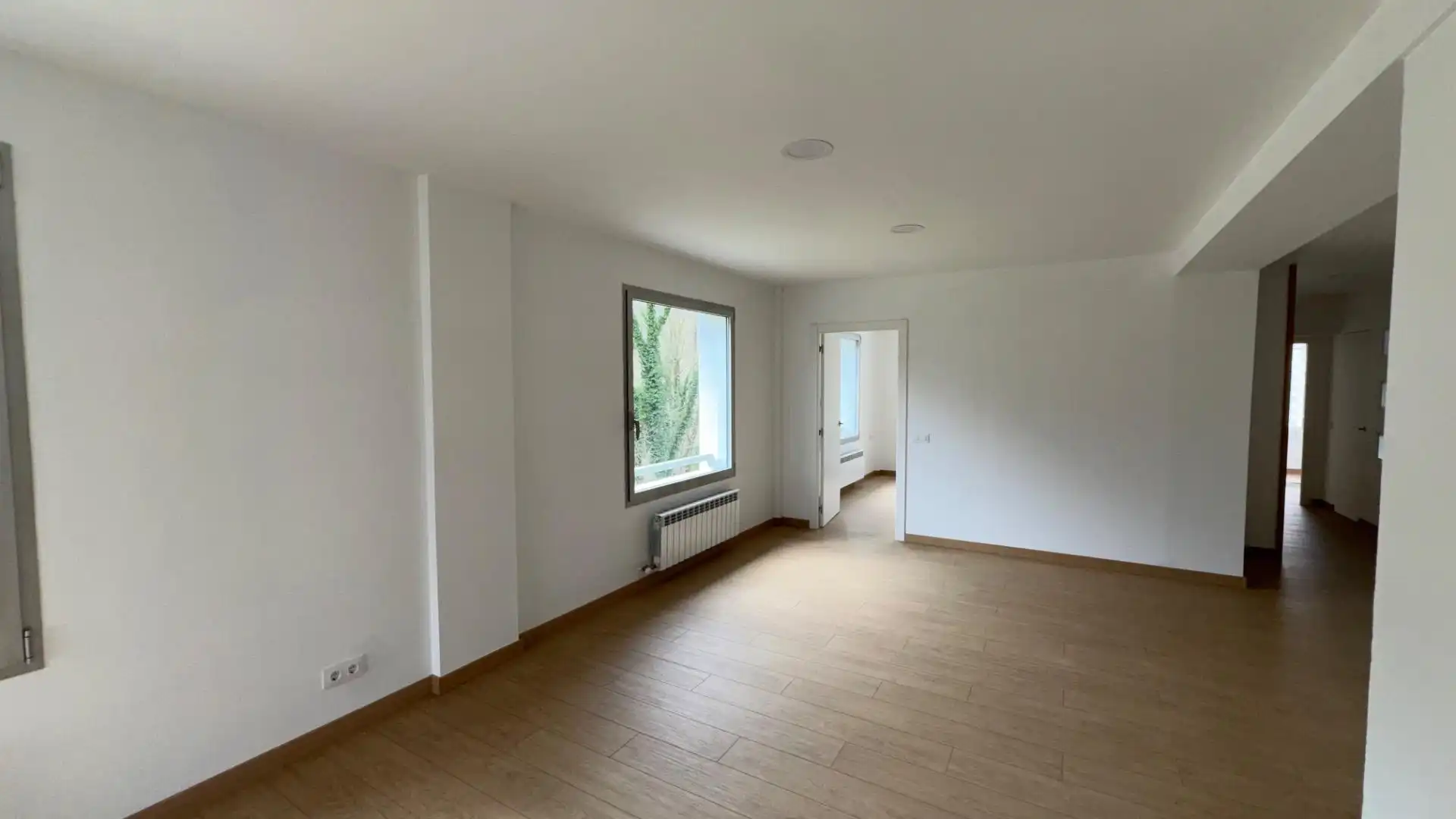 Sala de estar de Casa o chalet en venta en Sant Feliu de Pallerols con Parquet