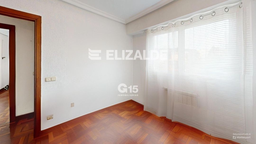 Bedroom of Flat for sale in Donostia - San Sebastián   with Heating, Storage room and Furnished