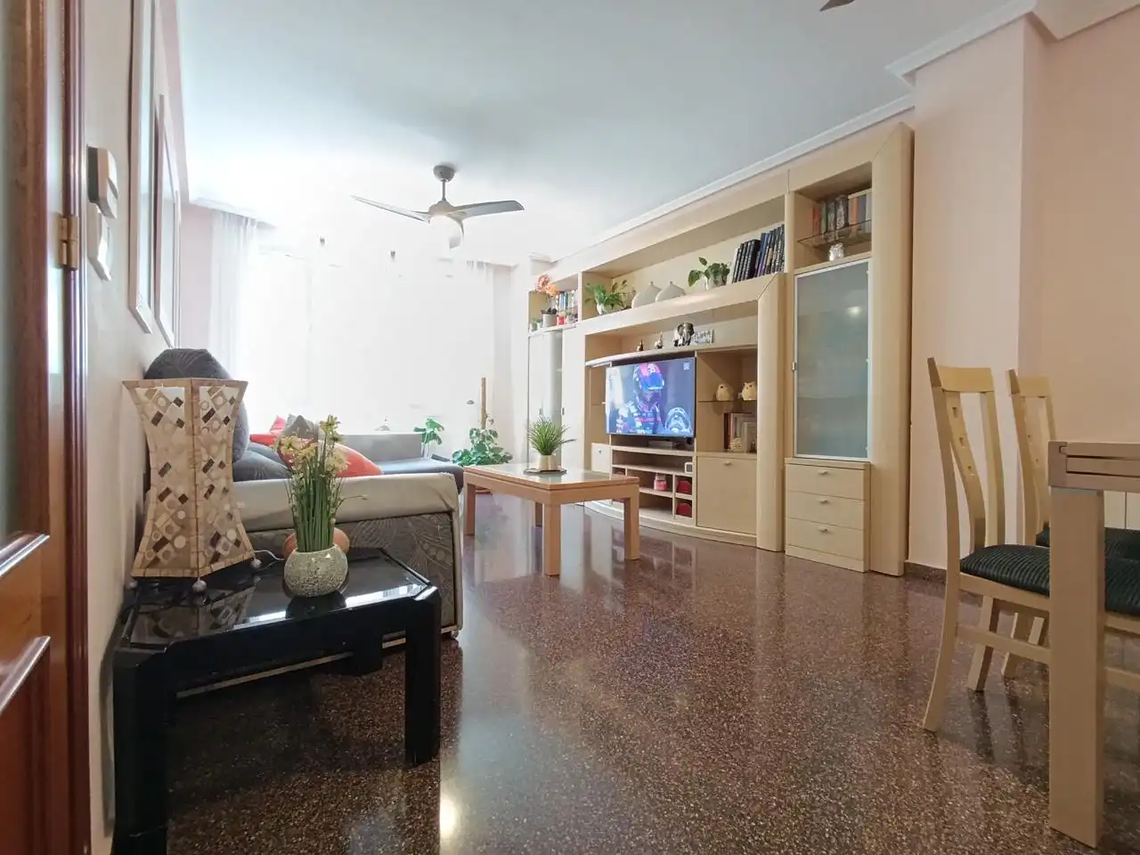 Sala de estar de Piso en venta en Ibi con Calefacción y Amueblado