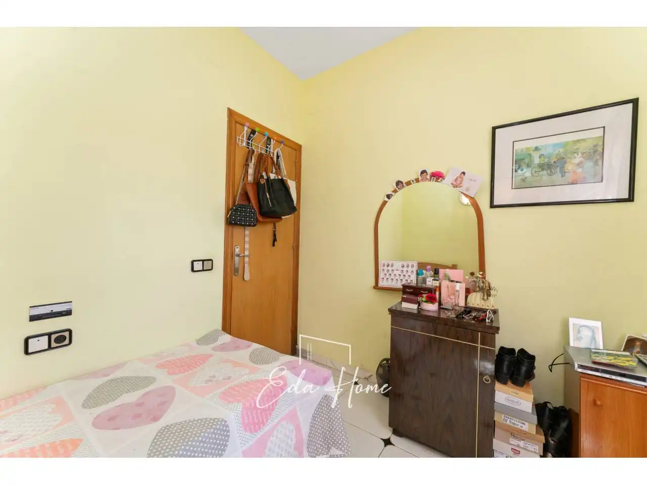 Habitación de Casa o chalet en venta en Canyelles con Aire acondicionado, Calefacción y Jardín privado