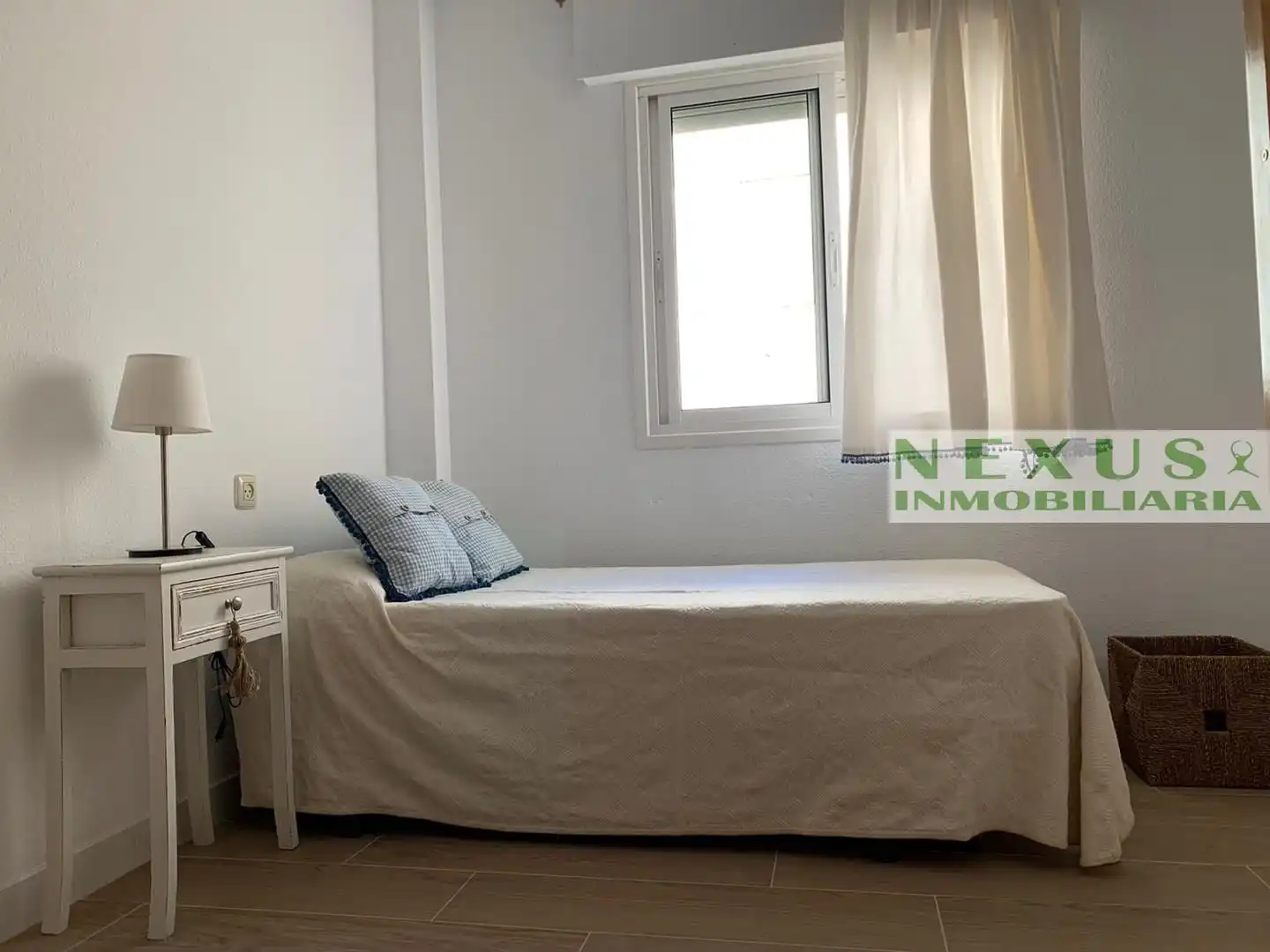 Schlafzimmer von Dachboden zur Miete in Cáceres mit Klimaanlage, Heizung und Möbliert