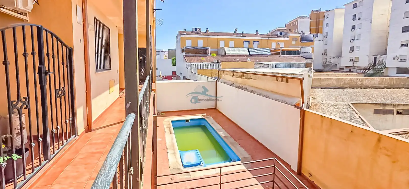 Piscina de Piso en venta en Linares con Aire acondicionado, Calefacción y Amueblado