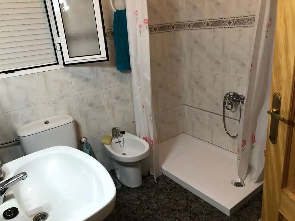 Baño de Casa o chalet en venta en Minaya con Calefacción y Terraza