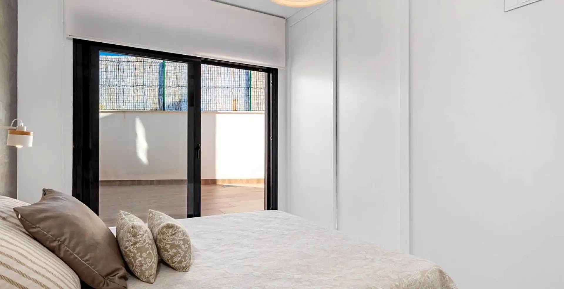 Bedroom of Houses for sale in San Miguel de Salinas