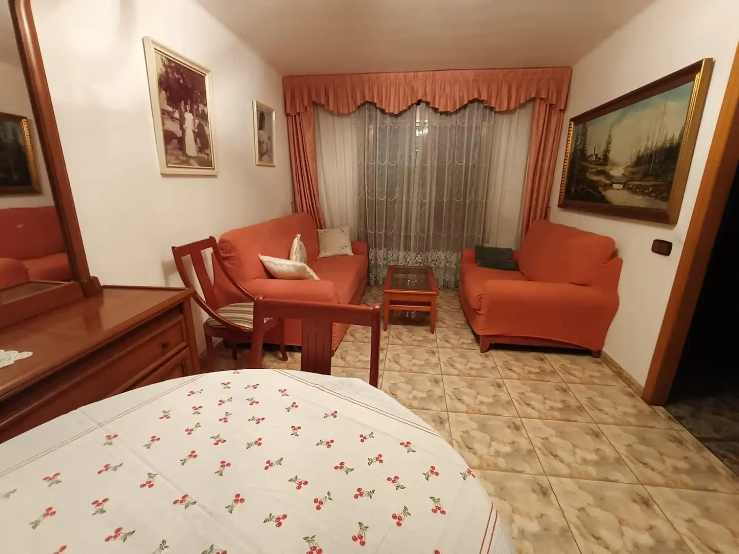 Sala de estar de Casa adosada en venta en Mataró con Calefacción, Terraza y Trastero