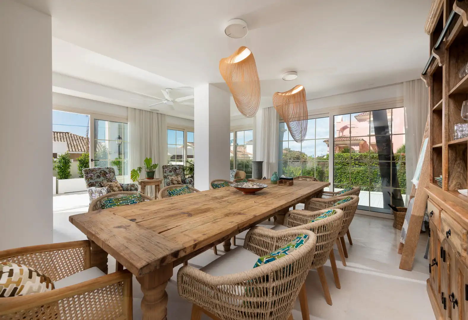 Comedor de Casa o chalet en venta en Marbella con Aire acondicionado, Calefacción y Jardín privado