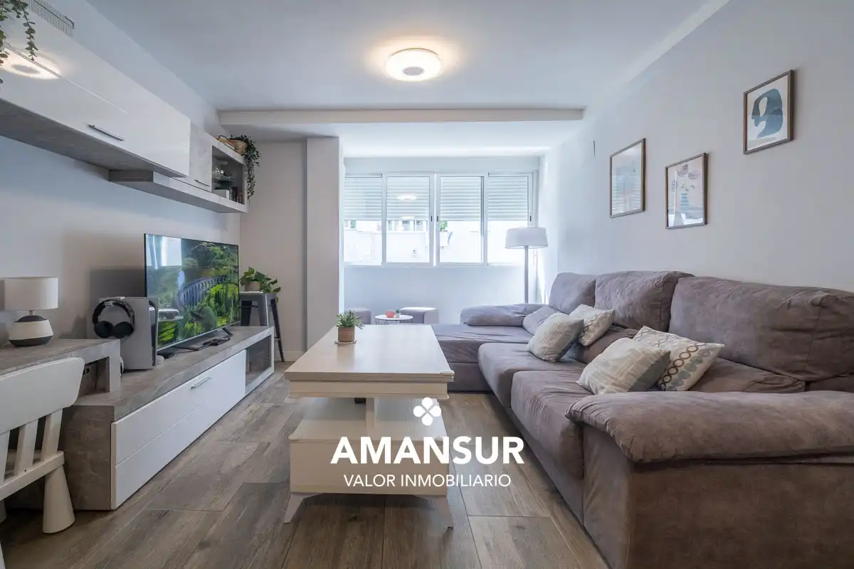 Wohnzimmer von Wohnung zum Verkauf in Huelva mit Klimaanlage und Alarm