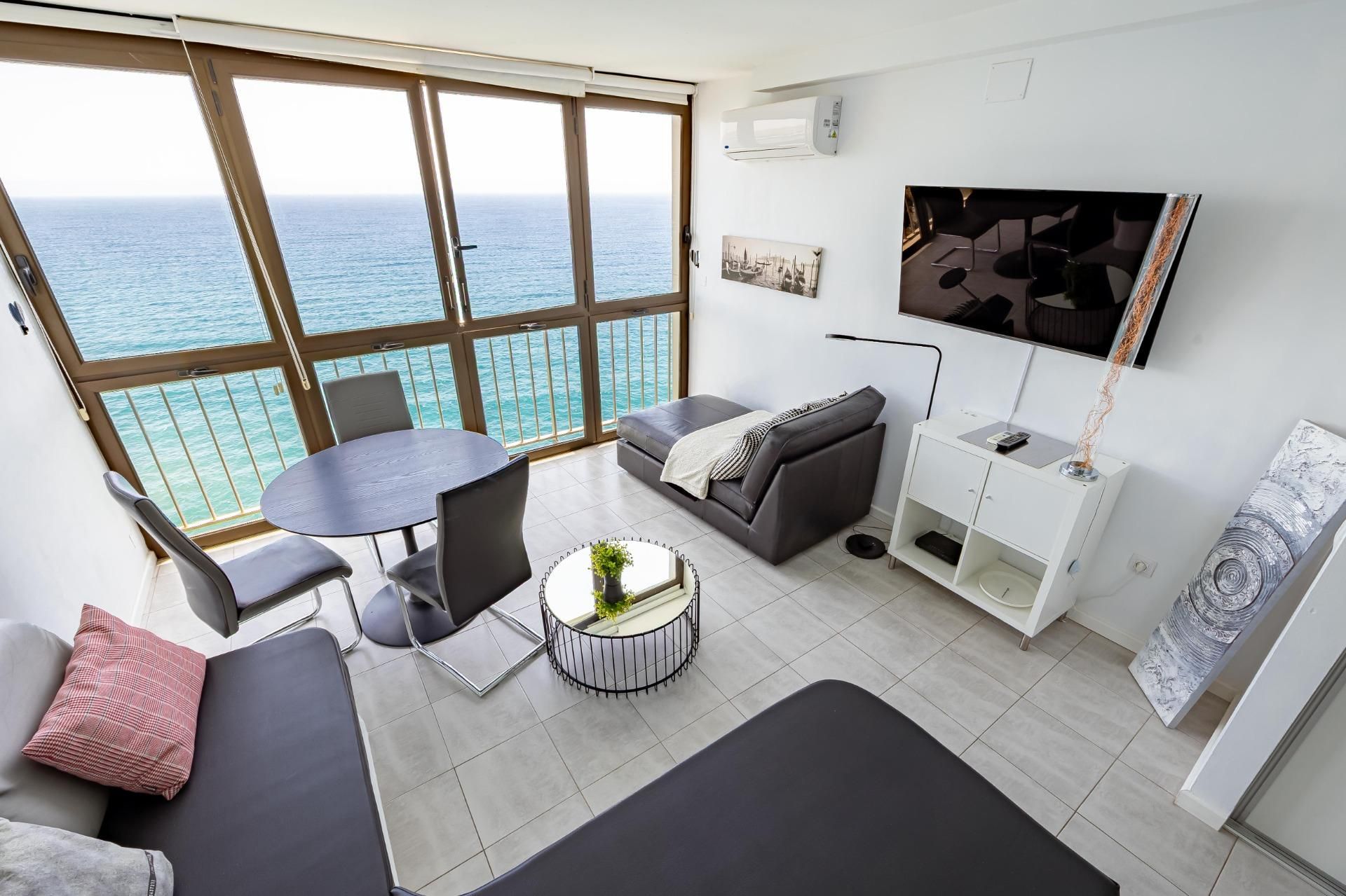 Living room of Study for sale in San Bartolomé de Tirajana  with Air Conditioner and Community pool