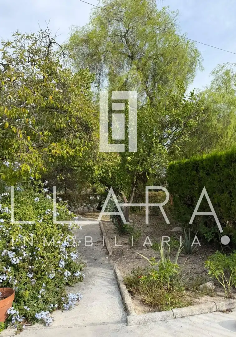 Casa o chalet en venta en Lucena con Jardín privado, Piscina y Amueblado