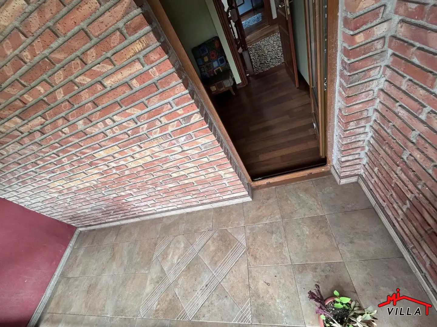 Casa adosada en venda en Rasines amb Terrassa i Moblat