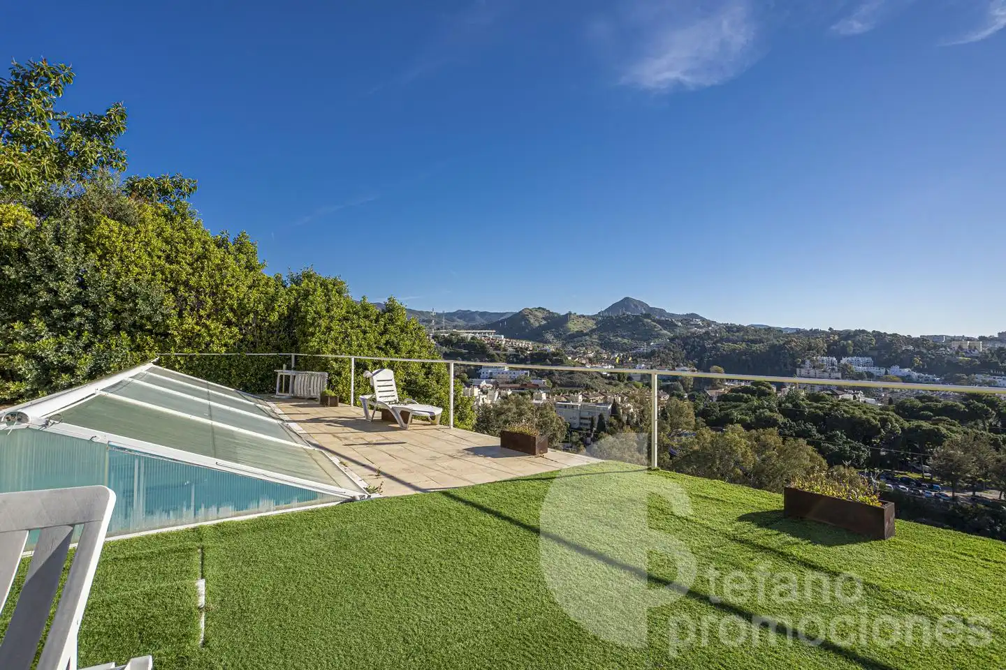 Exterior view of Houses for sale in Málaga  with Air Conditioner, Private garden and Terrace