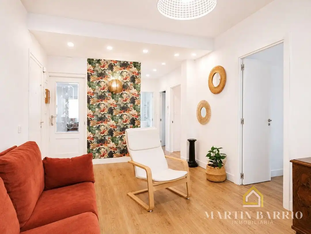 Flat with terrace for sale in Miguel de Cervantes Kalea, imagen 3