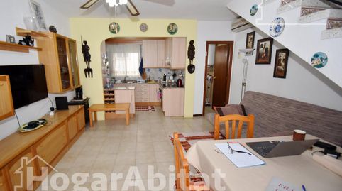 Foto 2 de Casa adosada en venta en Calle Cuenca, Playa Morro de Gos, Oropesa del Mar / Orpesa