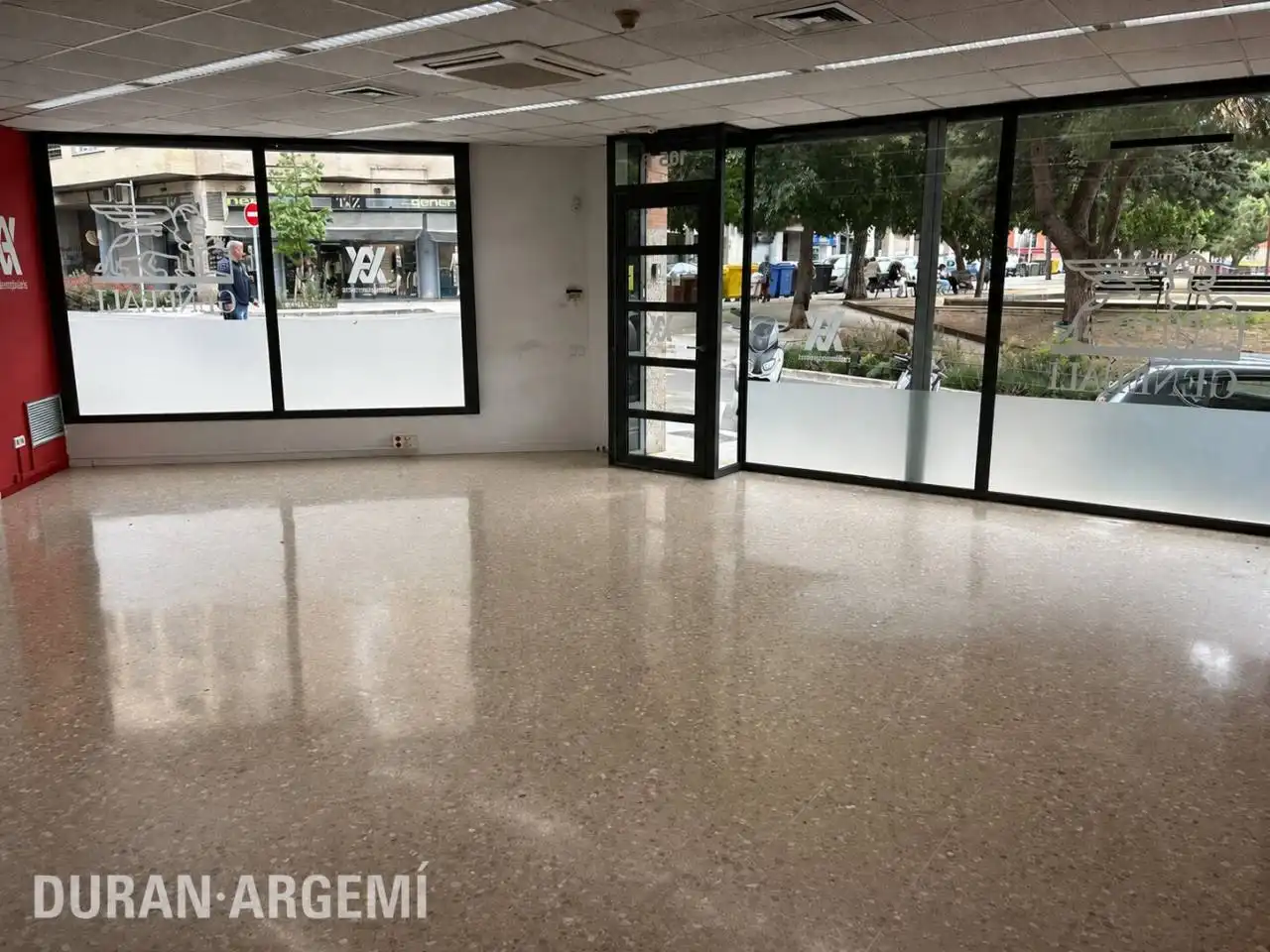 Geschaftsraum zur Miete in Terrassa