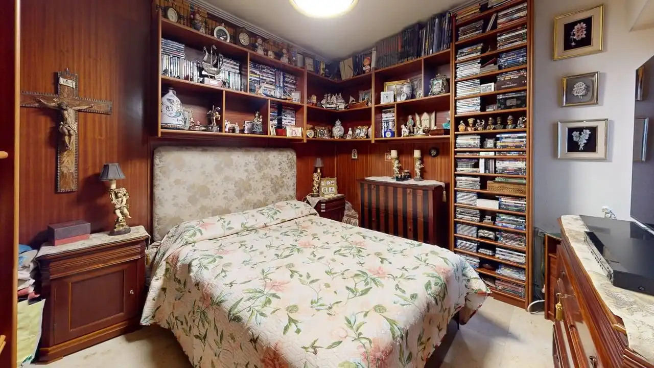 Bedroom of Flat for sale in Sevilla  with Air Conditioner, Heating and Terrace