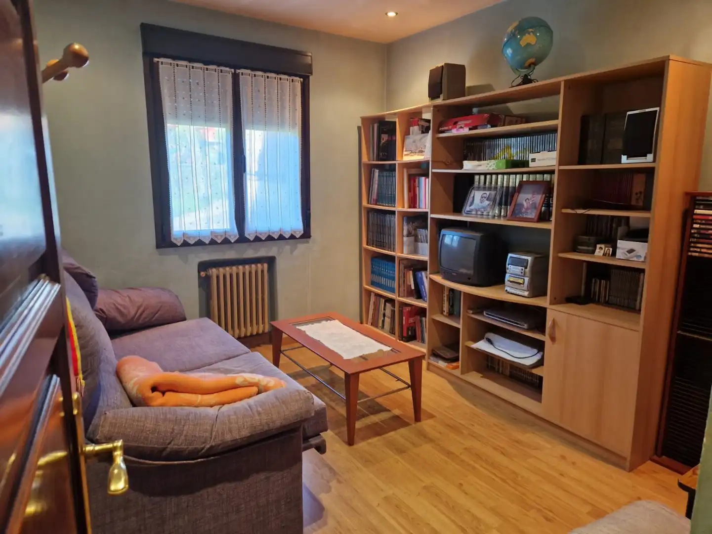 Sala de estar de Casa o chalet en venta en Illas con Calefacción y Trastero