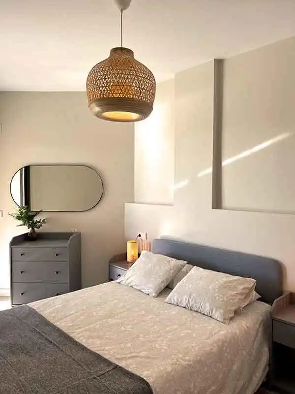 Schlafzimmer von Erdgeschoss zum Verkauf in Vélez-Málaga mit Klimaanlage, Privatgarten und Terrasse