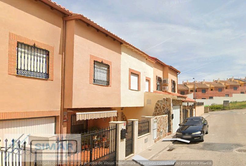 Exterior view of Single-family semi-detached for sale in Almonacid de Toledo