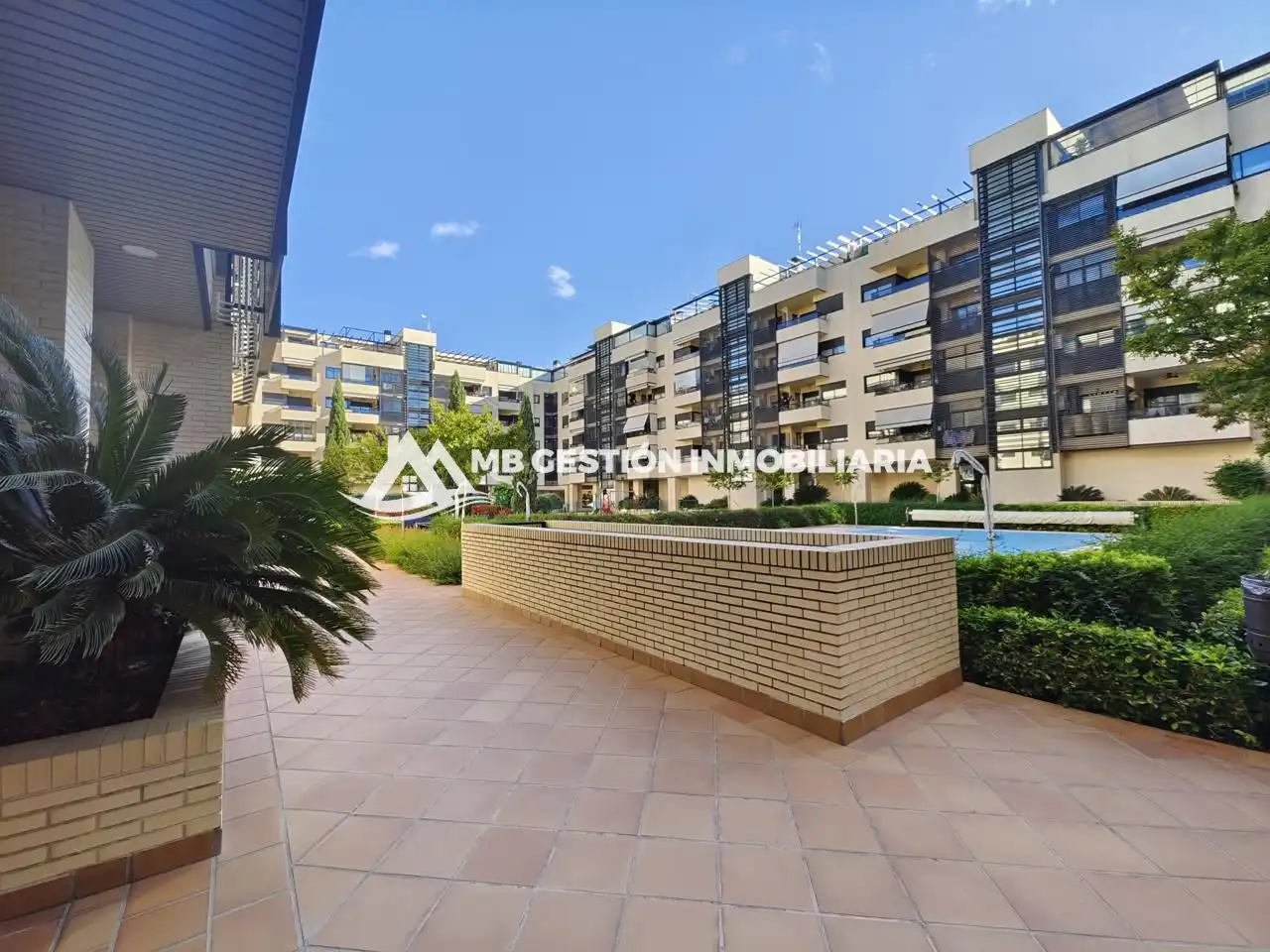 Exterior view of Attic for sale in Fuenlabrada  with Air Conditioner, Heating and Private garden