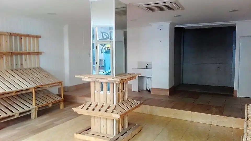 Local comercial de lloguer a Centro, imagen 2