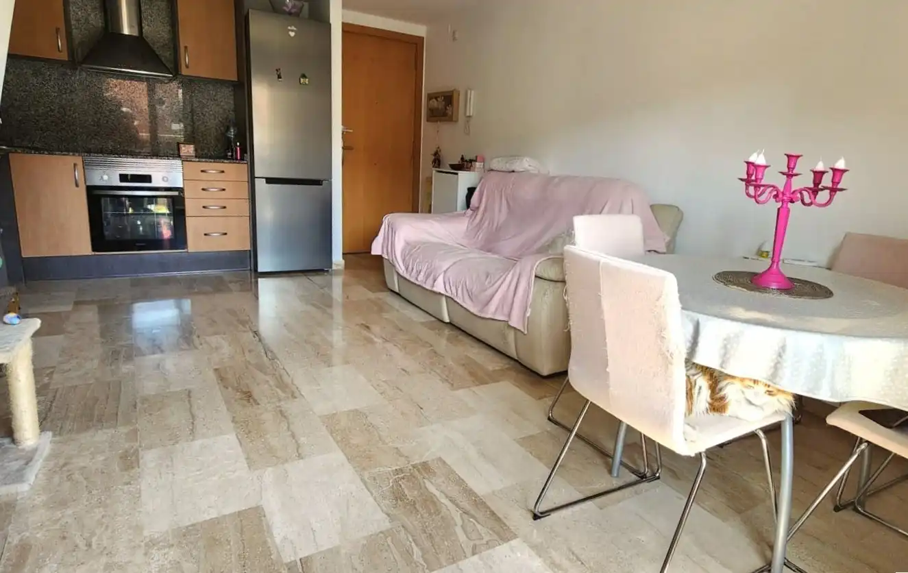 Wohnzimmer von Dachboden zum Verkauf in Rubí mit Klimaanlage, Heizung und Terrasse