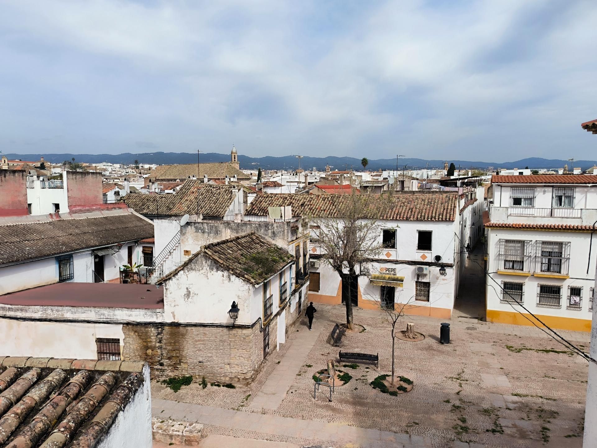 Vista exterior de Casa o chalet en venta en  Córdoba Capital con Calefacción, Terraza y Trastero