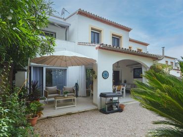 Adosado con piscina en venta en Pedreguer