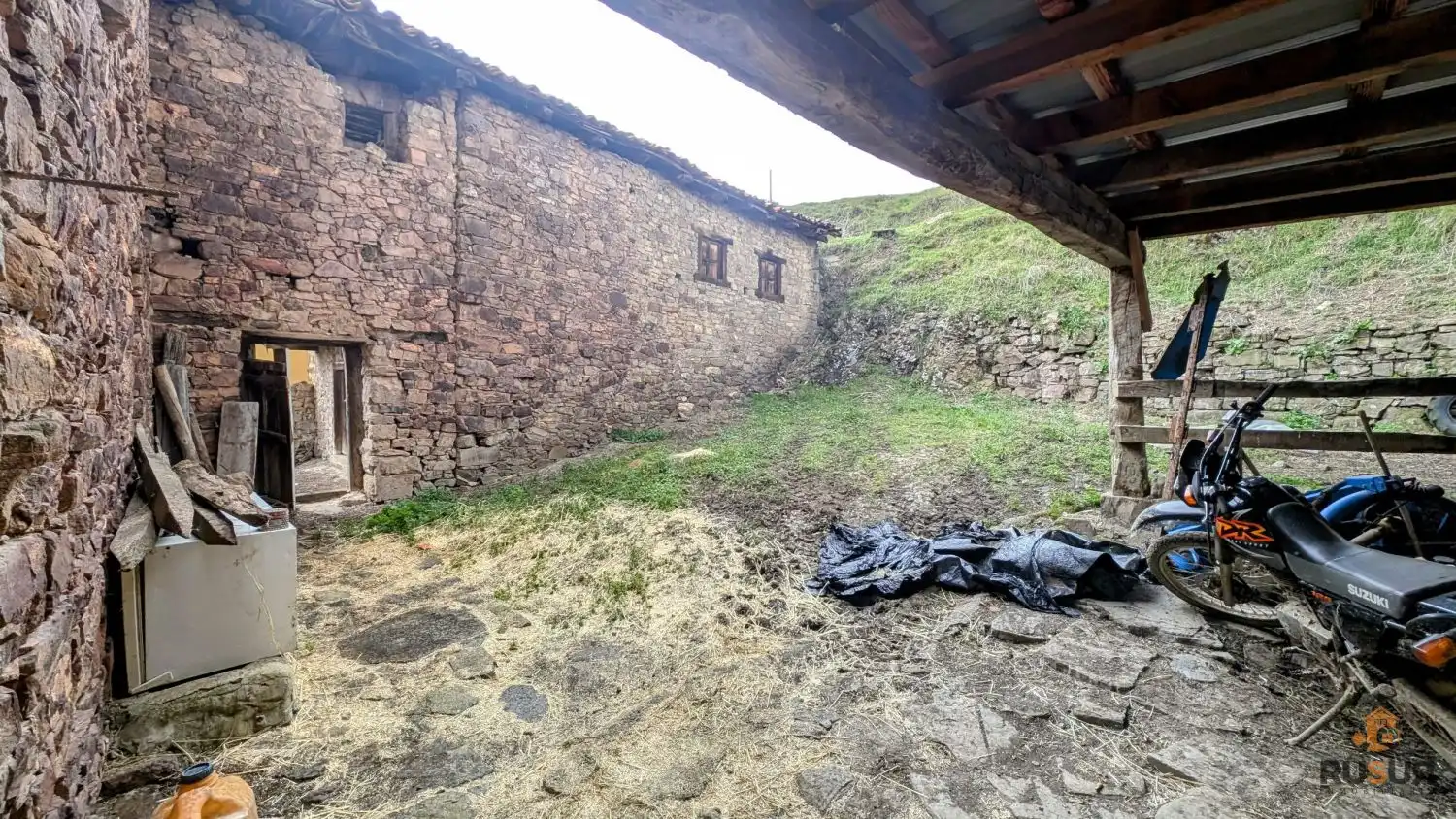 Vista exterior de Finca rústica en venta en Cabezón de Liébana con Balcón