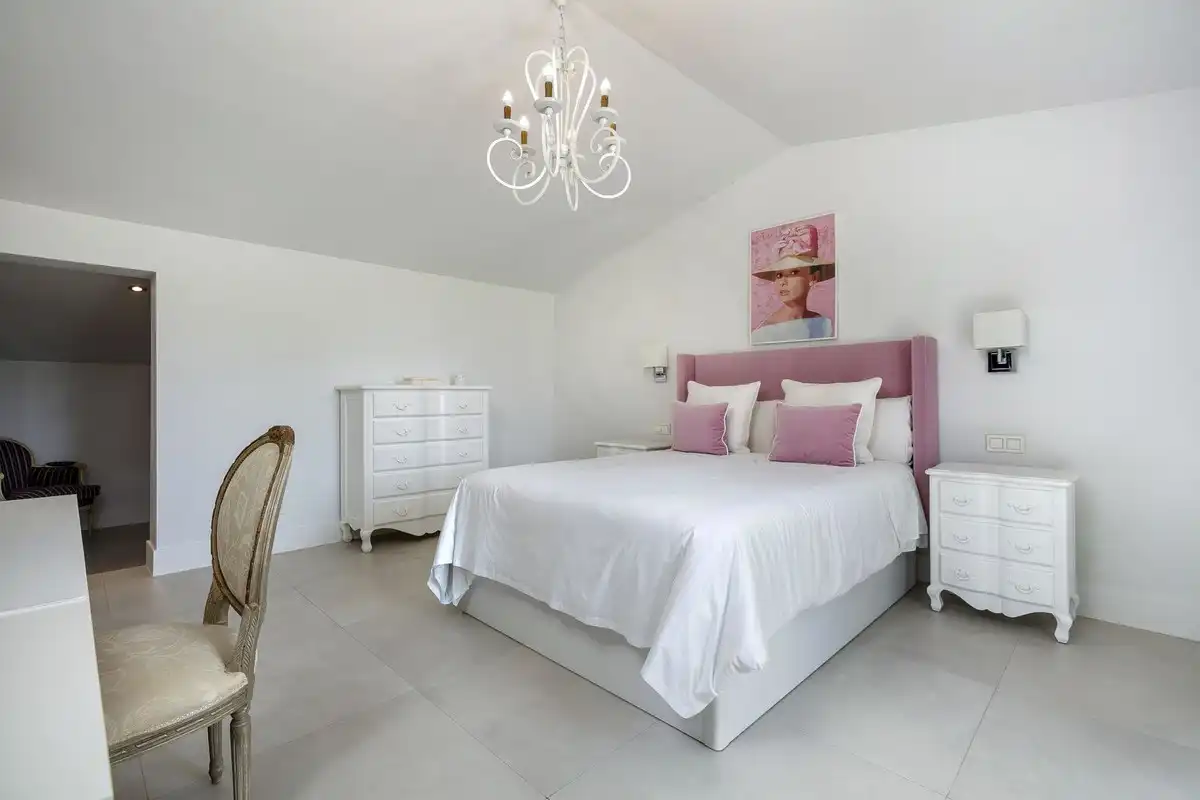 Habitación de Casa o chalet en venta en Marbella con Jardín privado, Terraza y Piscina