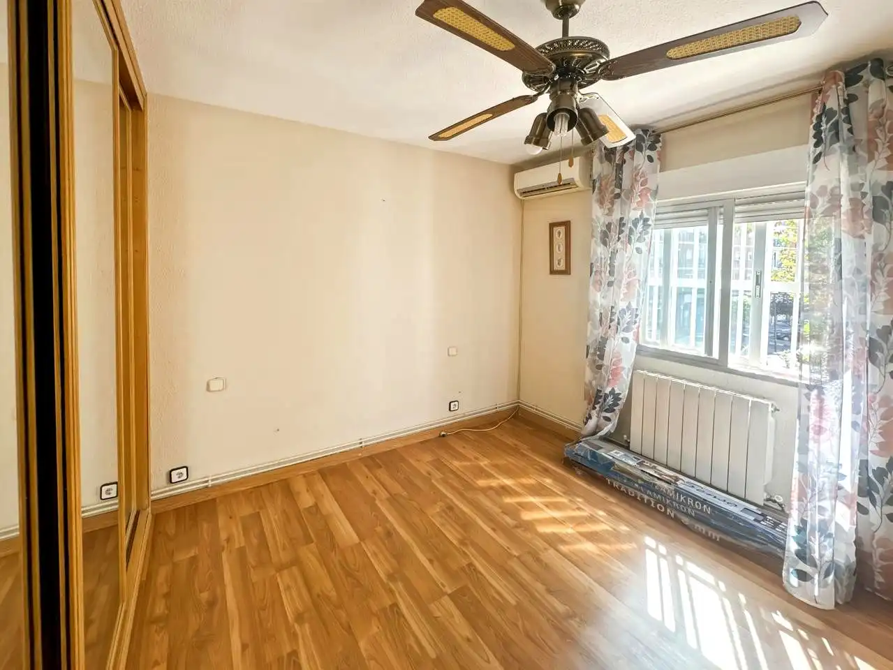 Flat for sale in Miralparque, Centro