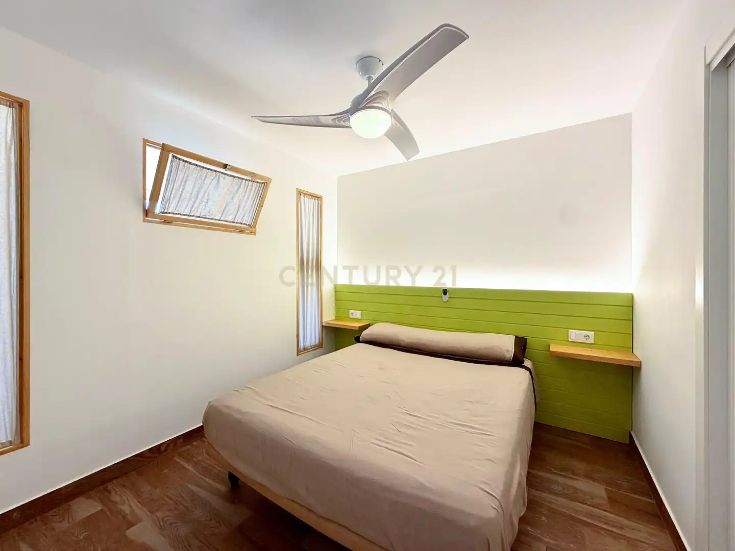 Bedroom of Flat for rent in El Campello  with Air Conditioner, Oven and Washing machine