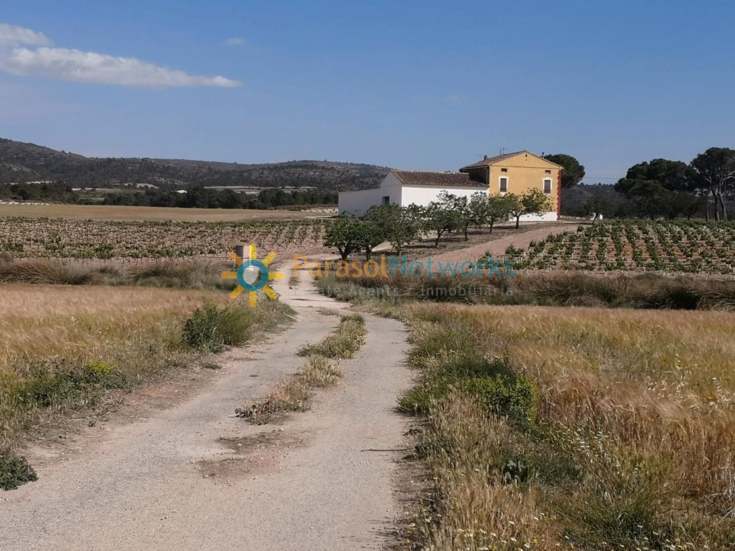 Country house for sale in Villena  with Private garden, Terrace and Storage room