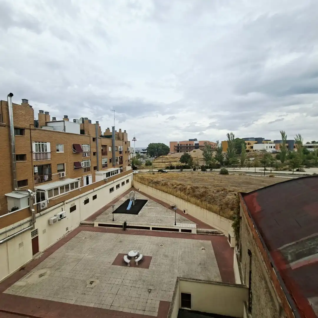 Penthouse with lift for sale in Oliver-Valdefierro, imagen 23