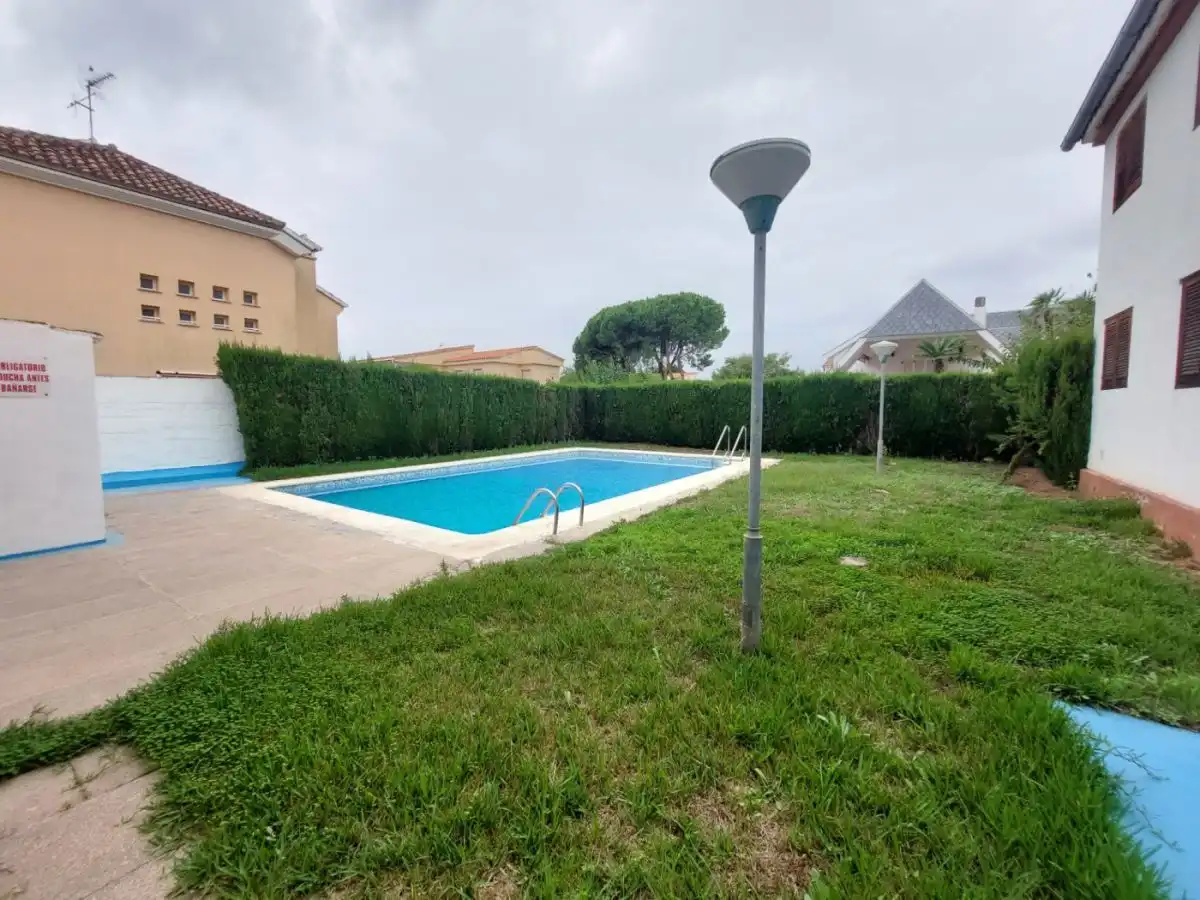Piscina de Casa o chalet en venta en Benicasim / Benicàssim con Aire acondicionado, Calefacción y Terraza
