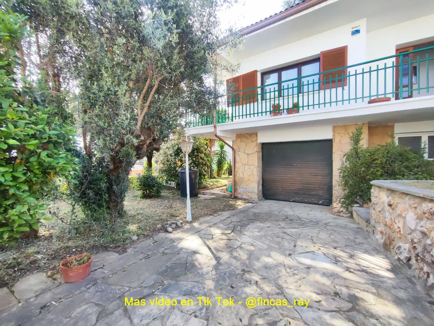 Detached house with terrace for sale in Carrer Regasol, imagen 3