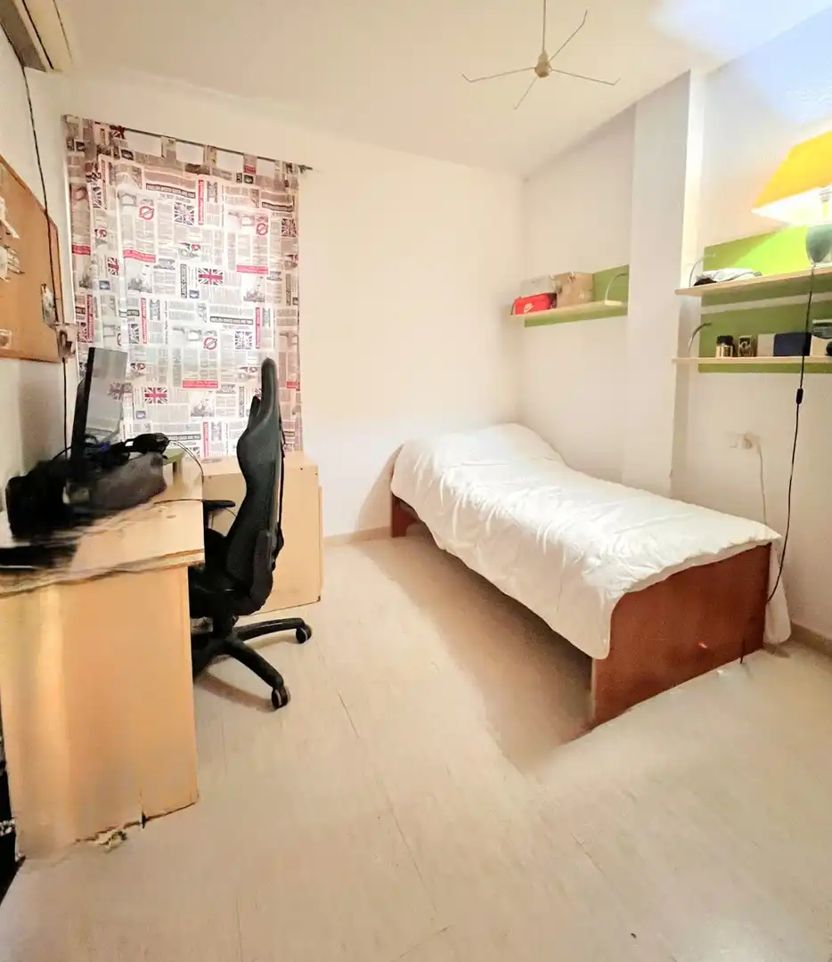Habitación de Casa adosada en venta en Ayamonte con Aire acondicionado, Terraza y Trastero