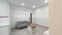 Living room of Apartment for sale in  Barcelona Capital  with Air Conditioner, Heating and Furnished