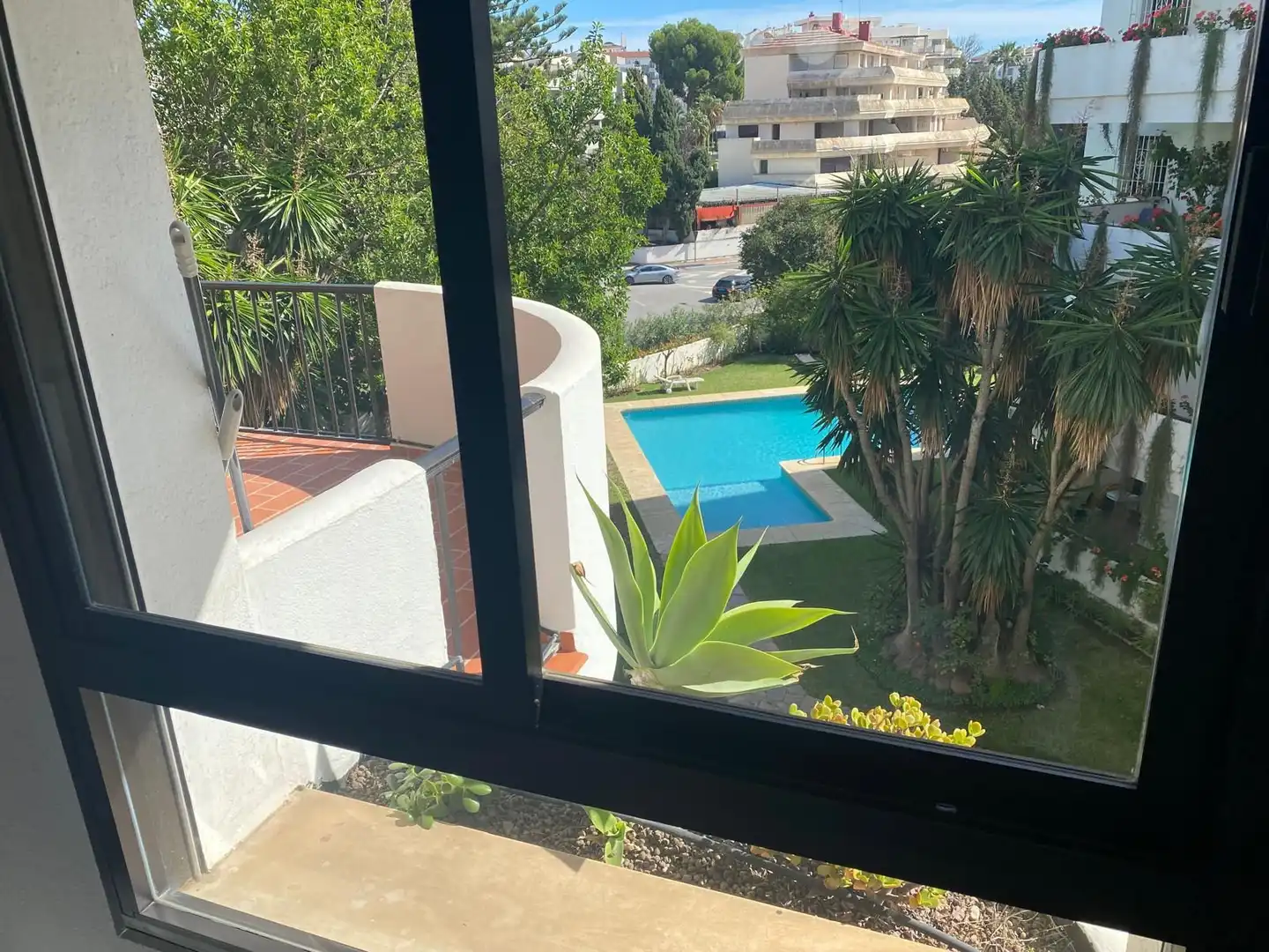 Vista exterior de Piso de alquiler en Marbella con Amueblado y Se aceptan mascotas