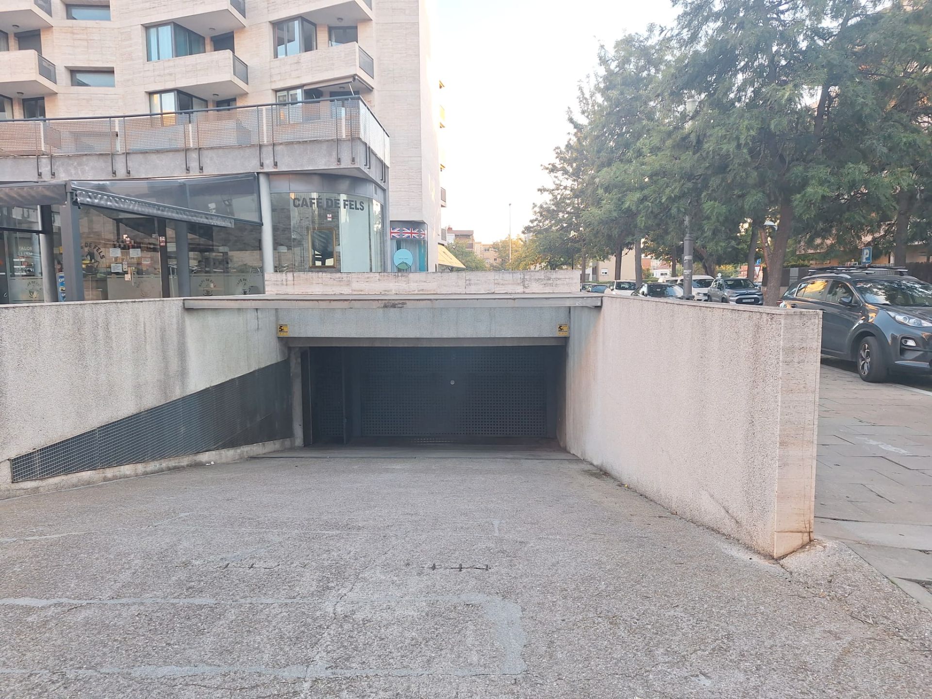 Parkplatz von Garage miete in Castelldefels
