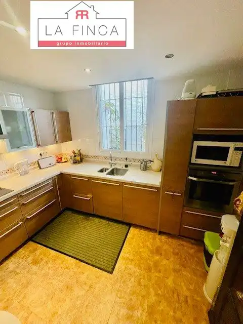 Kitchen of Detached homes for sale in Benalmádena  with Air Conditioner, Terrace and Storage room