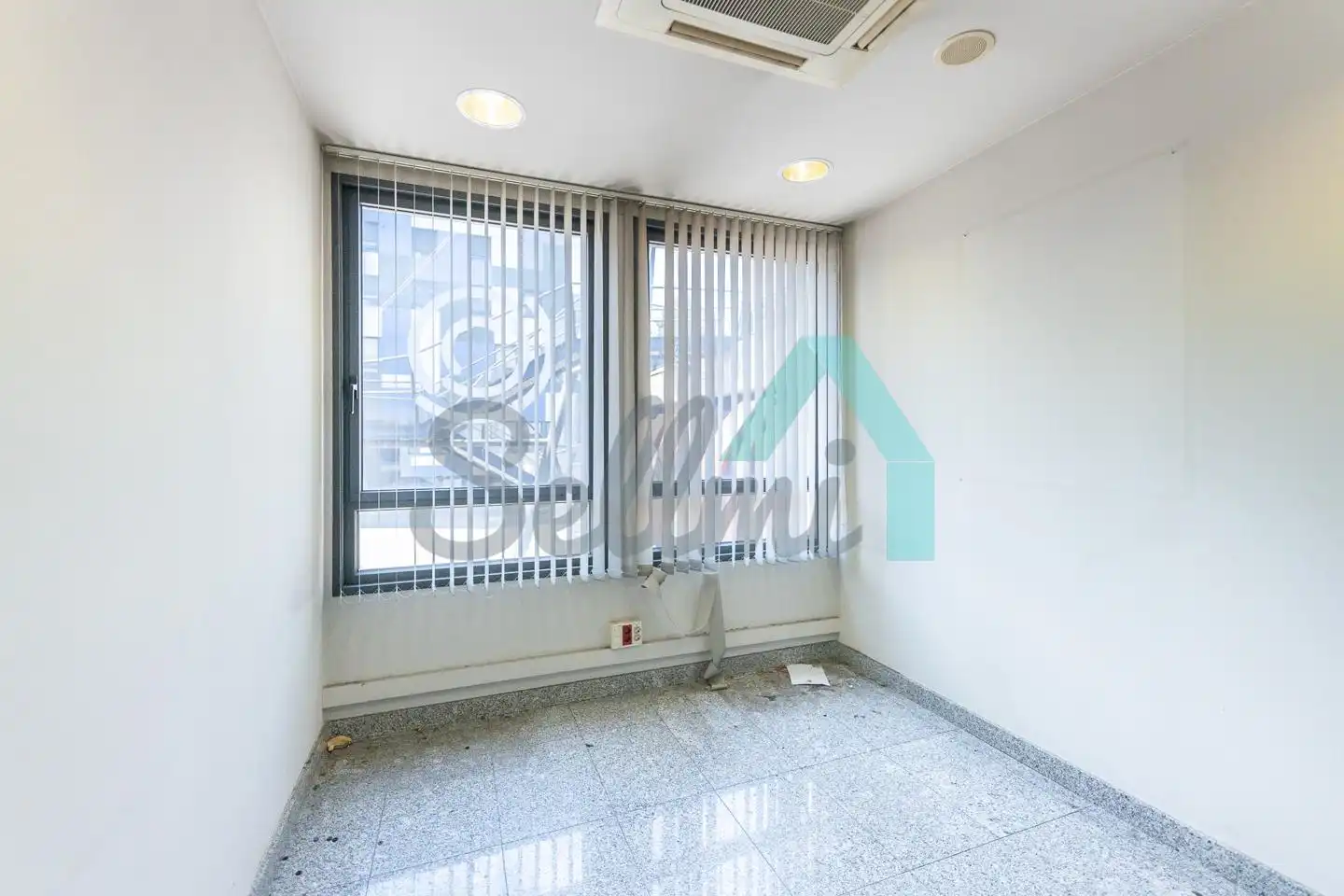 Piso en venta en Oviedo  con Parquet