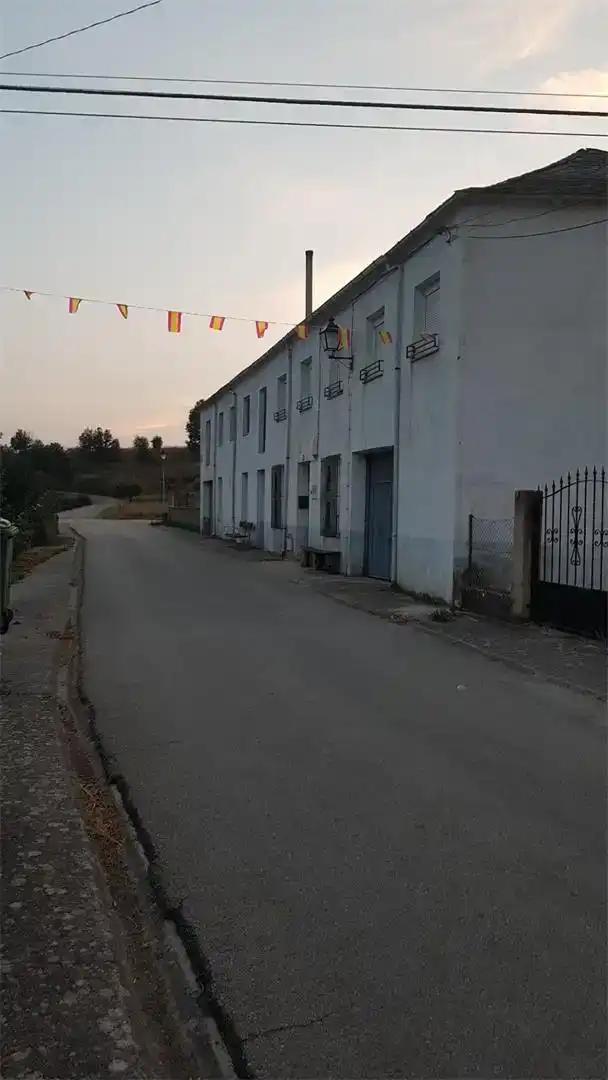 Einfamilien-Reihenhaus zur Miete in Noceda del Bierzo, León