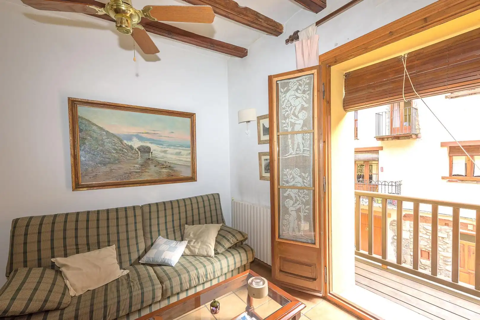 Sala de estar de Finca rústica en venta en Organyà con Calefacción