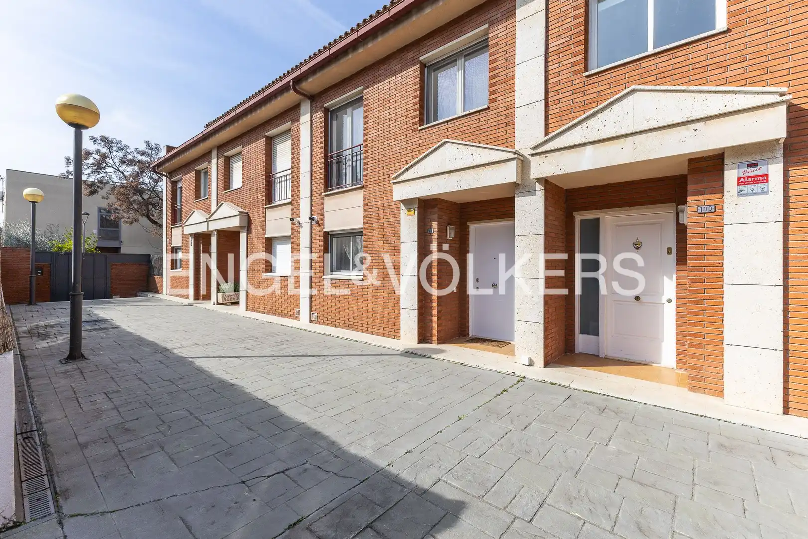 Exterior view of Houses for sale in Sant Cugat del Vallès  with Heating and Private garden
