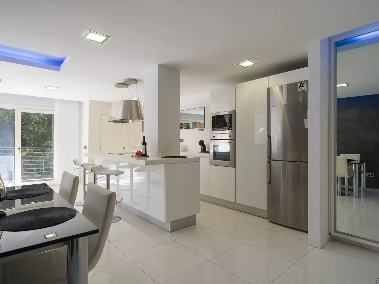 Kitchen of Flat for rent in Las Palmas de Gran Canaria  with Air Conditioner, Furnished and Oven