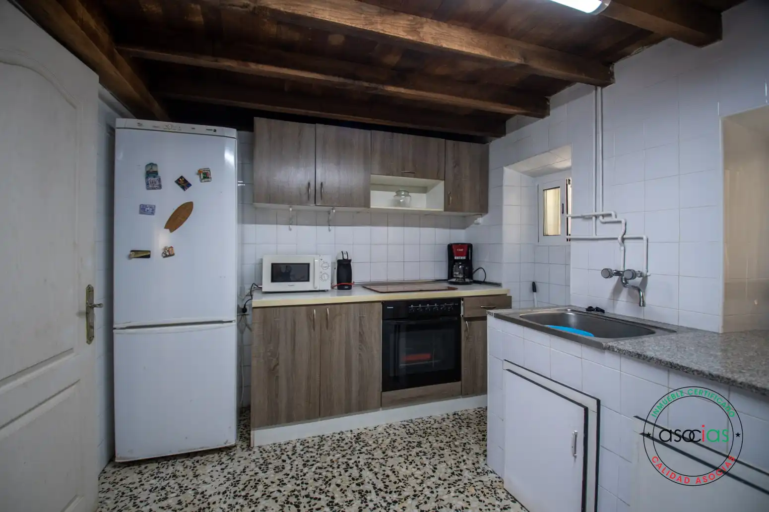 Küche von Einfamilien-Reihenhaus zum Verkauf in Colunga mit Heizung